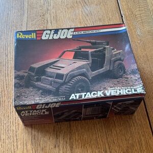 Revell G.I. Joe Attack Vehicle Toy Model - Black